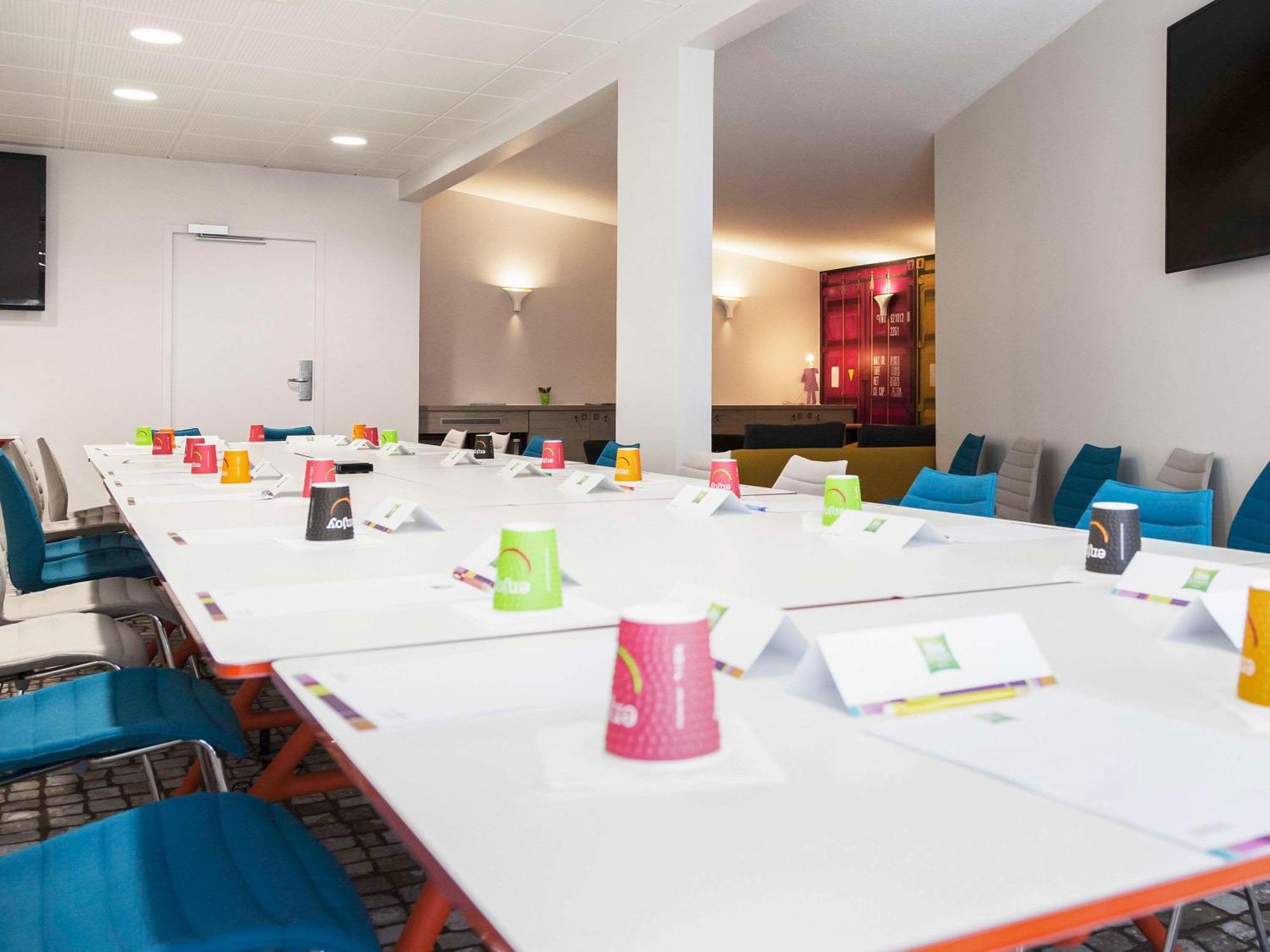 Отель Ibis Styles La Rochelle Centre Экстерьер фото