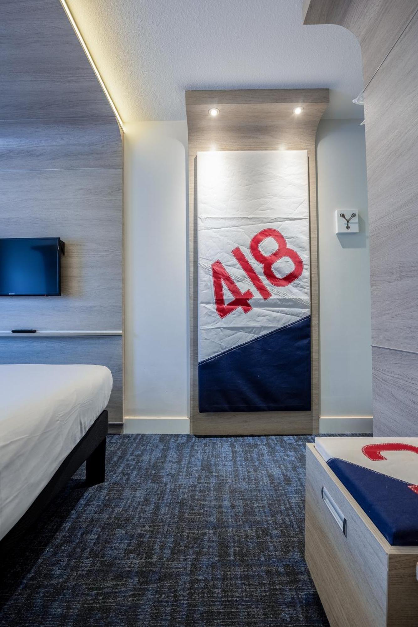 Отель Ibis Styles La Rochelle Centre Экстерьер фото