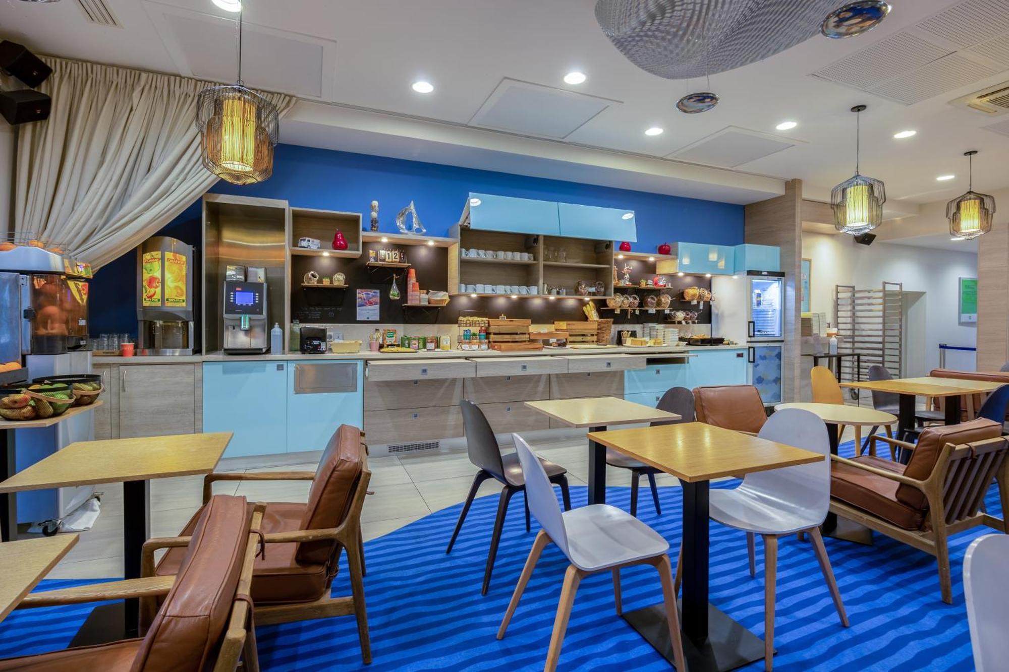 Отель Ibis Styles La Rochelle Centre Экстерьер фото