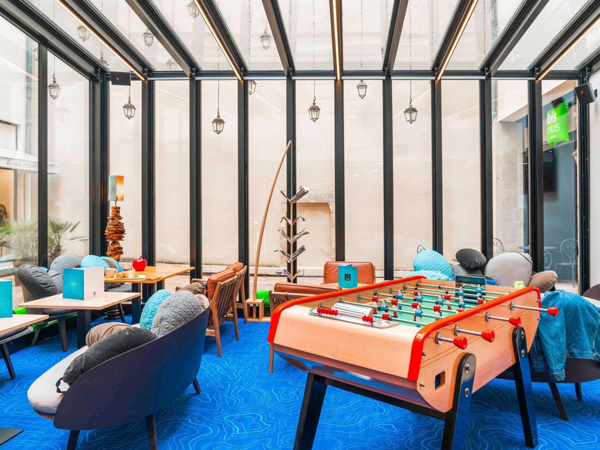 Отель Ibis Styles La Rochelle Centre Экстерьер фото