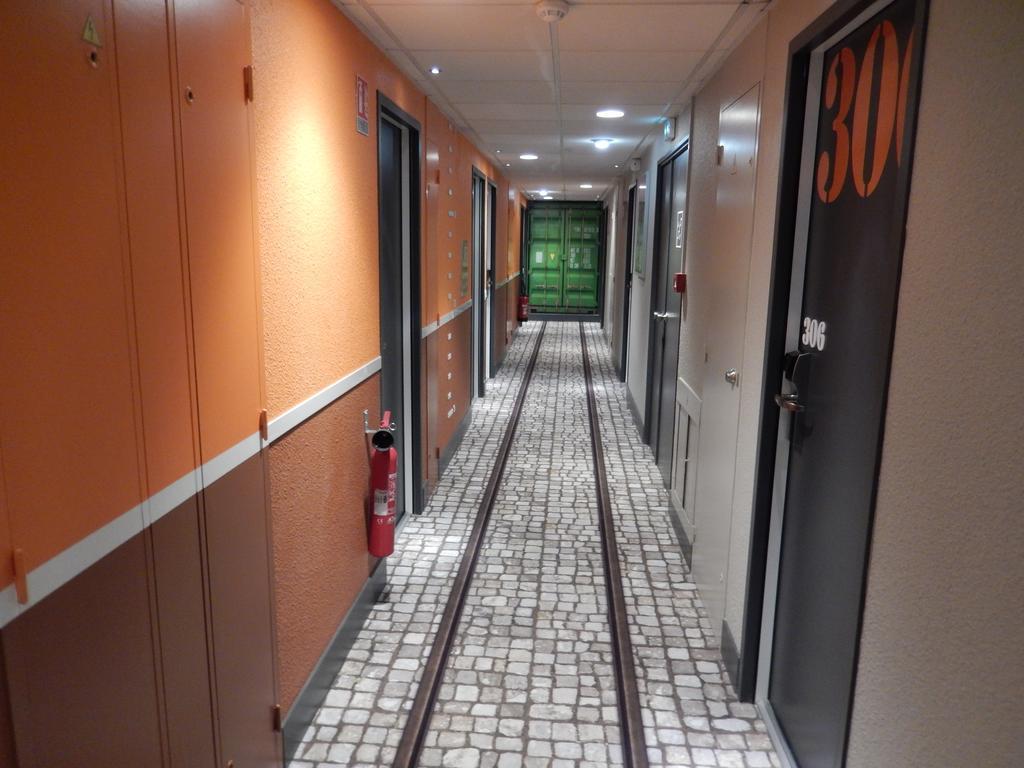 Отель Ibis Styles La Rochelle Centre Экстерьер фото